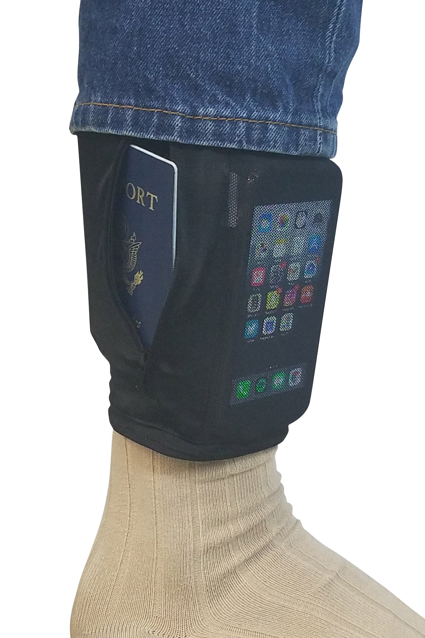 Leg Stash (#115) Holds passport, phone, cash and valuables undercover. - En Route Travelware